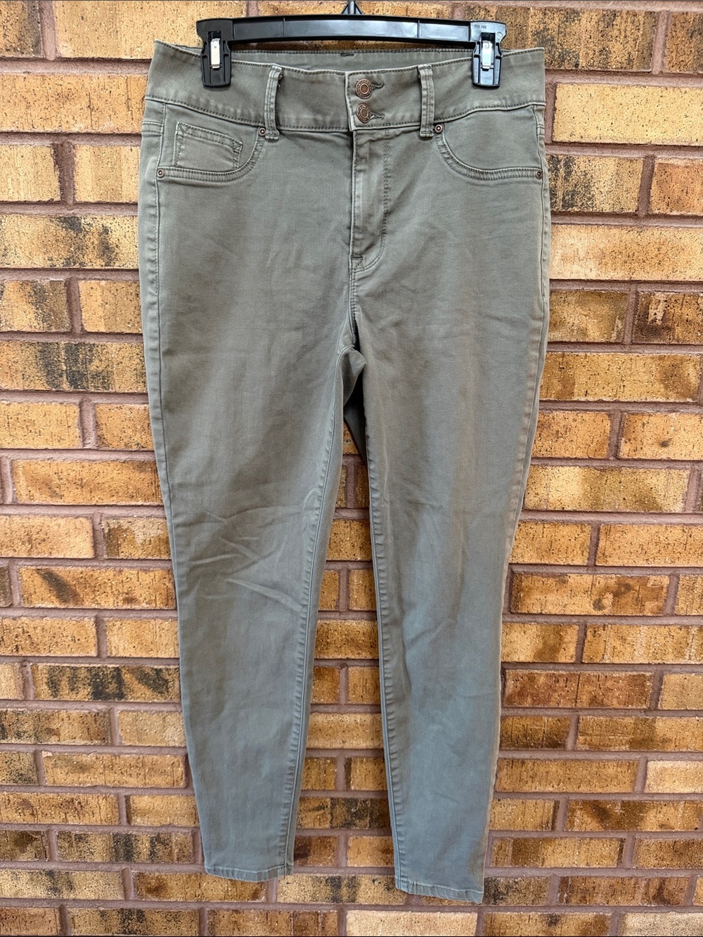 Maurices Women's Skinny Jeans in Olive